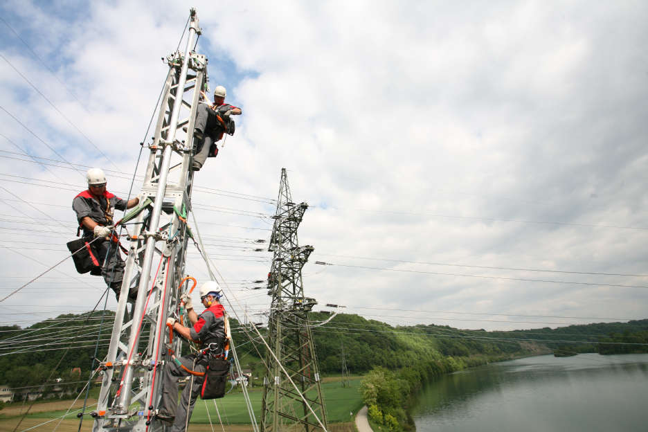 APG management team in action